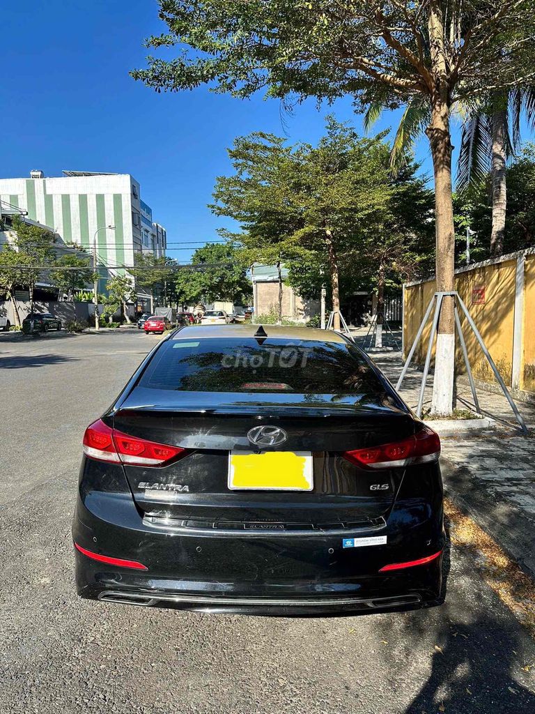 Hyundai Elantra 2019 photo 2