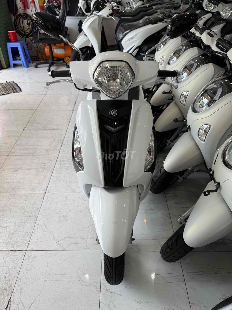 GRANDE 2016. Xe Zin Êm Đẹp - Máy Zin Cực Êm - 68. Mua bán Xe máy tại Thành phố Rạch Giá Kiên Giang được đăng bởi XE MÁY CŨ TÂN 128 hình 4