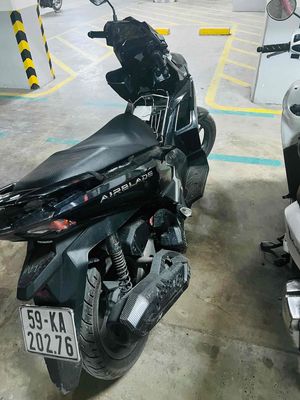 Honda Air Blade 125 2025 Đen bóng 9000km. Mua bán Xe máy tại Quận Bình Tân Tp Hồ Chí Minh được đăng bởi Bích Chi