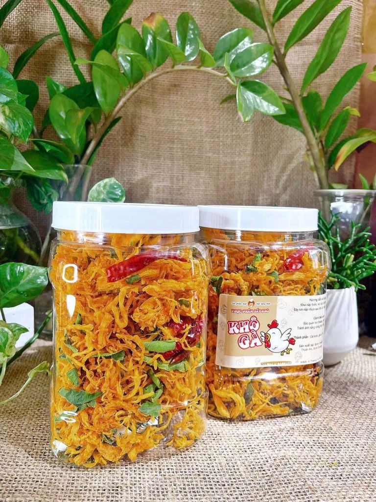 Khô Gà  Lá  Chanh 
Hộp 500g