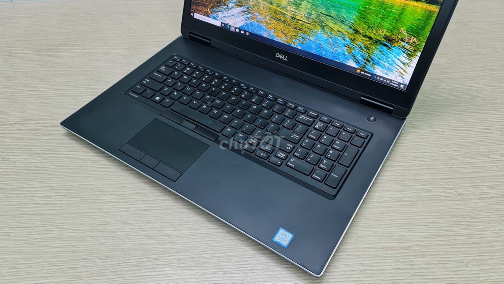 DELL PRECISION 7730 máy trạm vượt trội, mạnh mẽ