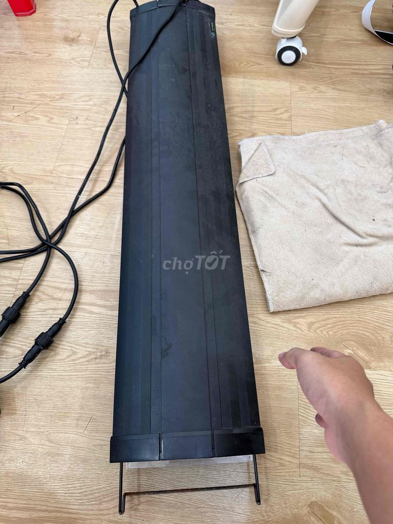 Đèn T5HO 90cm Đen 4 hàng bóng. Mua bán Phụ kiện, Thức ăn, Dịch vụ tại Quận Phú Nhuận Tp Hồ Chí Minh được đăng bởi Quang Vo hình 1
