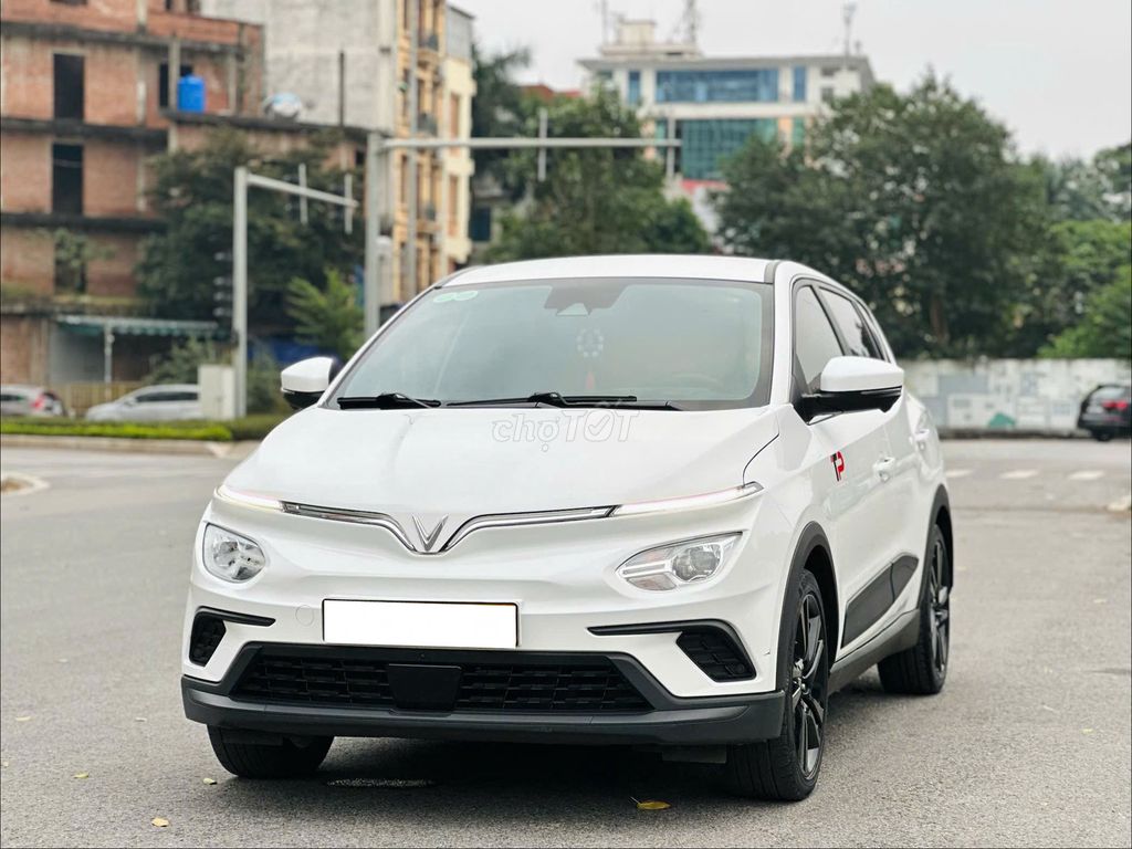 VinFast VF e34 2025 Trắng. Mua bán Ô tô tại Quận Bắc Từ Liêm Hà Nội được đăng bởi Nguyễn Văn Hoàng hình 1