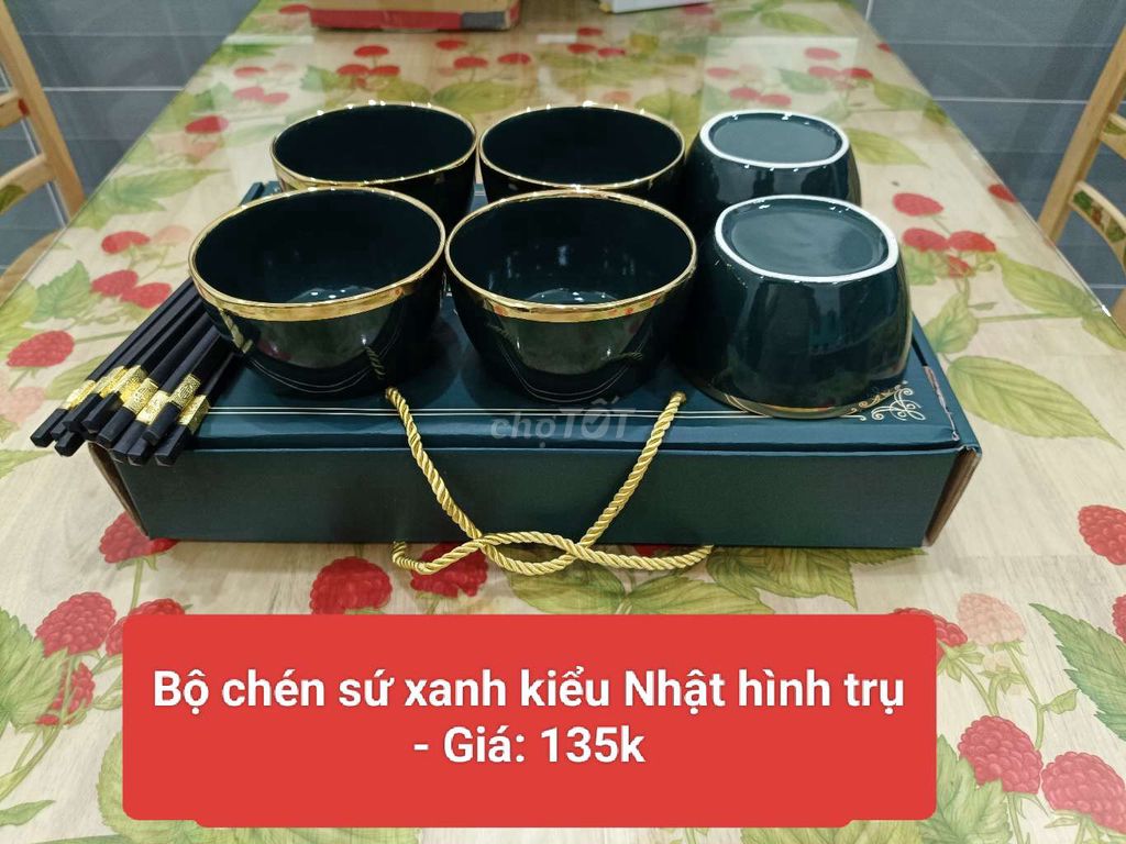 Bộ chén sứ xanh viền vàng sang trọng