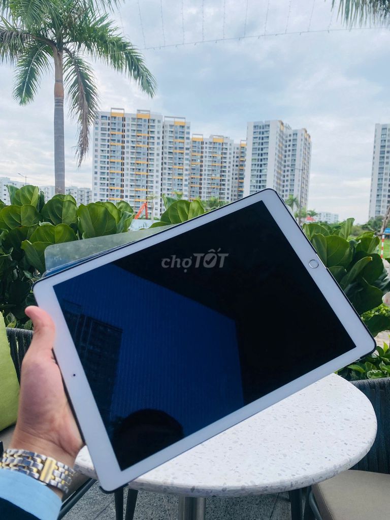 Apple iPad Pro 2017 12.9 inch 128GB. Mua bán Máy tính bảng tại Quận 10 Tp Hồ Chí Minh được đăng bởi Nguyễn Thanh Phong hình 1