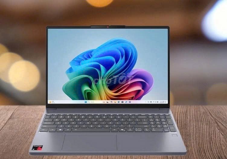 Lenovo Slim 3 Snapdragon X/16GB/1TB Cảm Ứng. Mua bán Laptop tại Quận 10 Tp Hồ Chí Minh được đăng bởi TTCenter hình 1