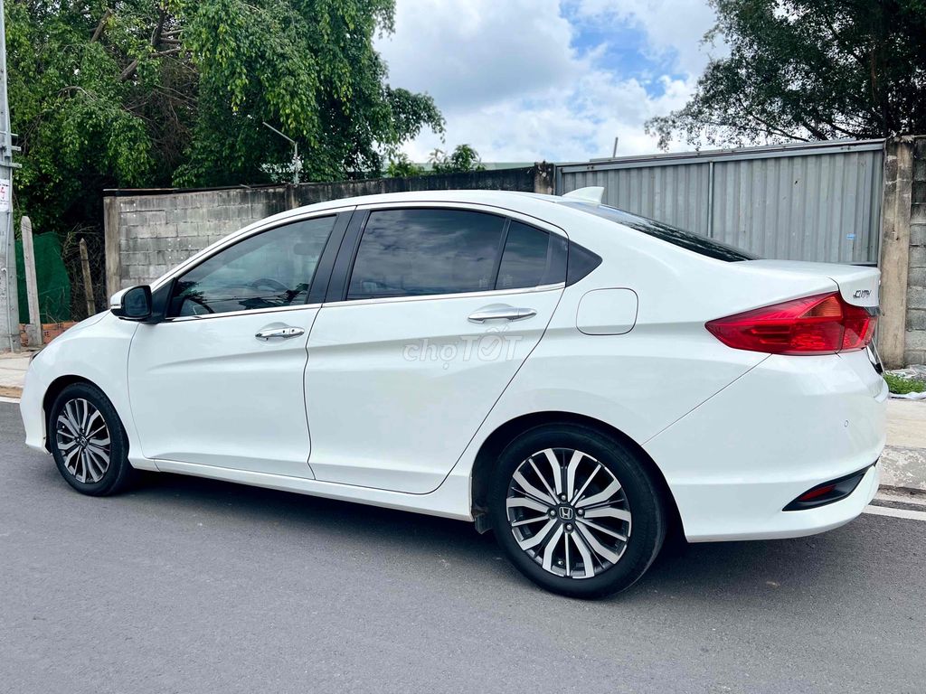 Honda City 2018 1.5 TOP - lên nhiều đồ chơi xịn. Mua bán Ô tô tại Huyện Hóc Môn Tp Hồ Chí Minh được đăng bởi Vũ hình 3