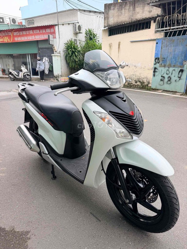 Honda SH 150i Итальянской сборки, Хошимин, 9 владельцев