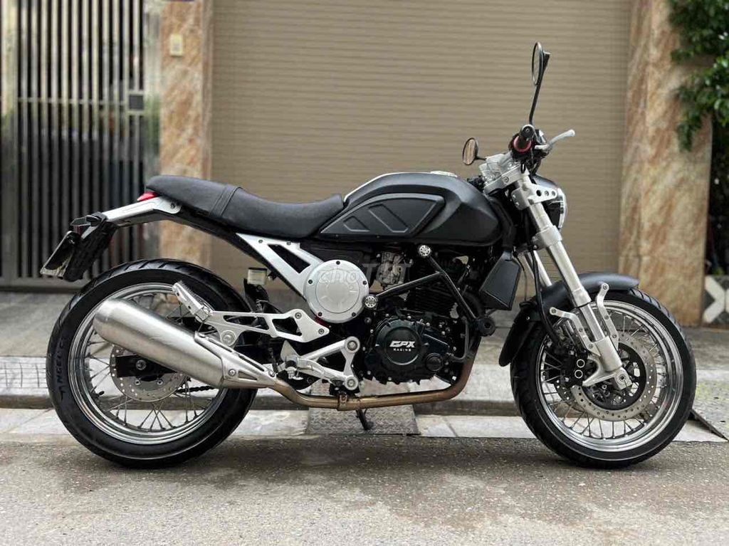 GPX Genteleman 200cc Xe đẹp xe lướt mới keng pkl. Mua bán Xe máy tại Quận Cầu Giấy Hà Nội được đăng bởi Tong motor xe may hình 11