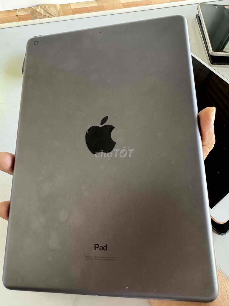 Apple  ipad gen 7 màu đen 97 %. Mua bán Máy tính bảng tại Huyện Đức Trọng Lâm Đồng được đăng bởi Phúc hình 4
