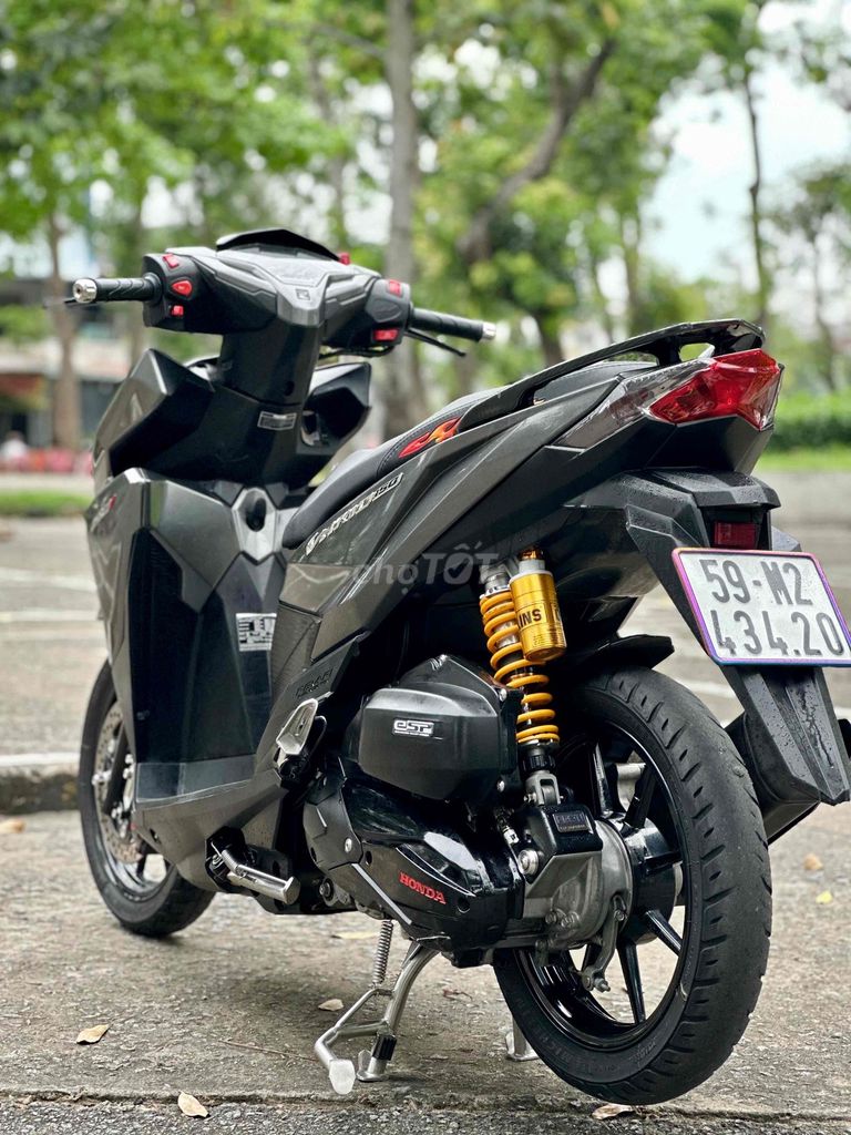 Honda Vario 2018 mẫu cũ - khoá smakey - chính chủ. Mua bán Xe máy tại Quận Tân Phú Tp Hồ Chí Minh được đăng bởi thành lương hình 8