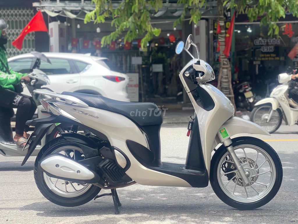 SHmode 2020 Vàng kem zin mẫu mới. Mua bán Xe máy tại Quận Thanh Khê Đà Nẵng được đăng bởi Song Vo hình 3