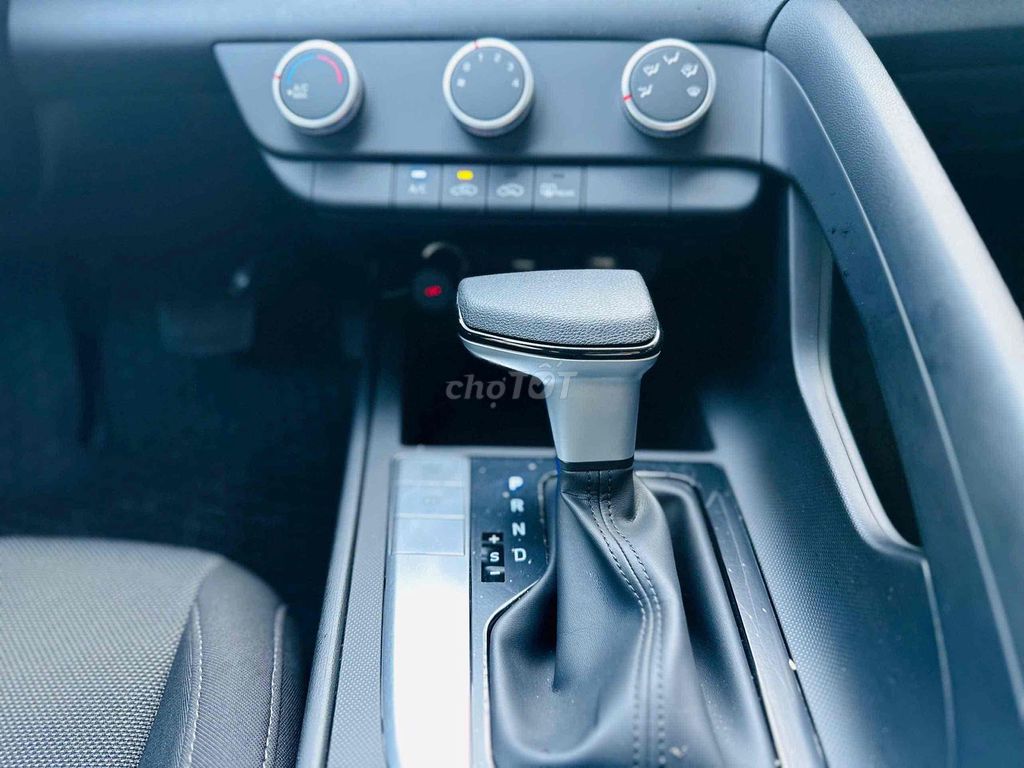 Hyundai Elantra 2023 1.6 AT Tiêu chuẩn  - 6000 km. Mua bán Ô tô tại Thành phố Thủ Đức Tp Hồ Chí Minh được đăng bởi Anh Minh STOT Bình Dương hình 13