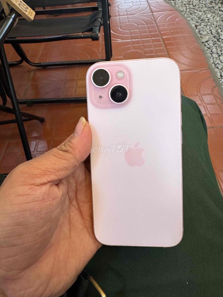 iPhone 15 128GB Hồng Đã qua sử dụng. Mua bán Điện thoại tại Huyện Phú Giáo Bình Dương được đăng bởi em ly hình 1