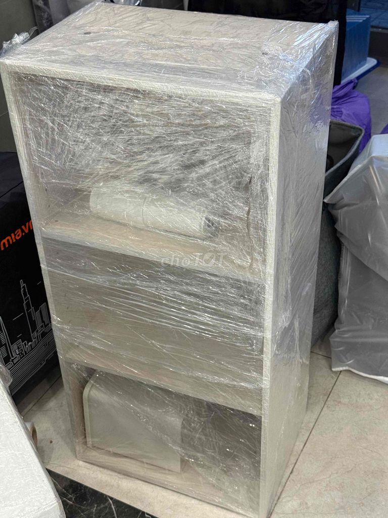Pass tủ đựng đồ. Mua bán Tủ, kệ gia đình tại Quận 12 Tp Hồ Chí Minh được đăng bởi Nguyen Minh hình 1