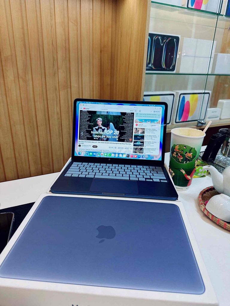 Apple Macbook Neo 13 inch 8GB/256GB Sạc 1lần TGDĐ. Mua bán Laptop tại Quận Đống Đa Hà Nội được đăng bởi Ngô Minh Hoàng hình 1