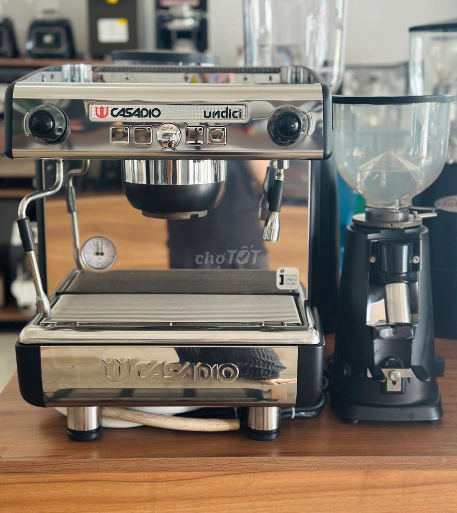 Máy pha cà phê Casadio + máy xay tự động Ý. Mua bán Bếp, lò, đồ điện nhà bếp tại Quận Cái Răng Cần Thơ được đăng bởi Trần Ngọc hình 1