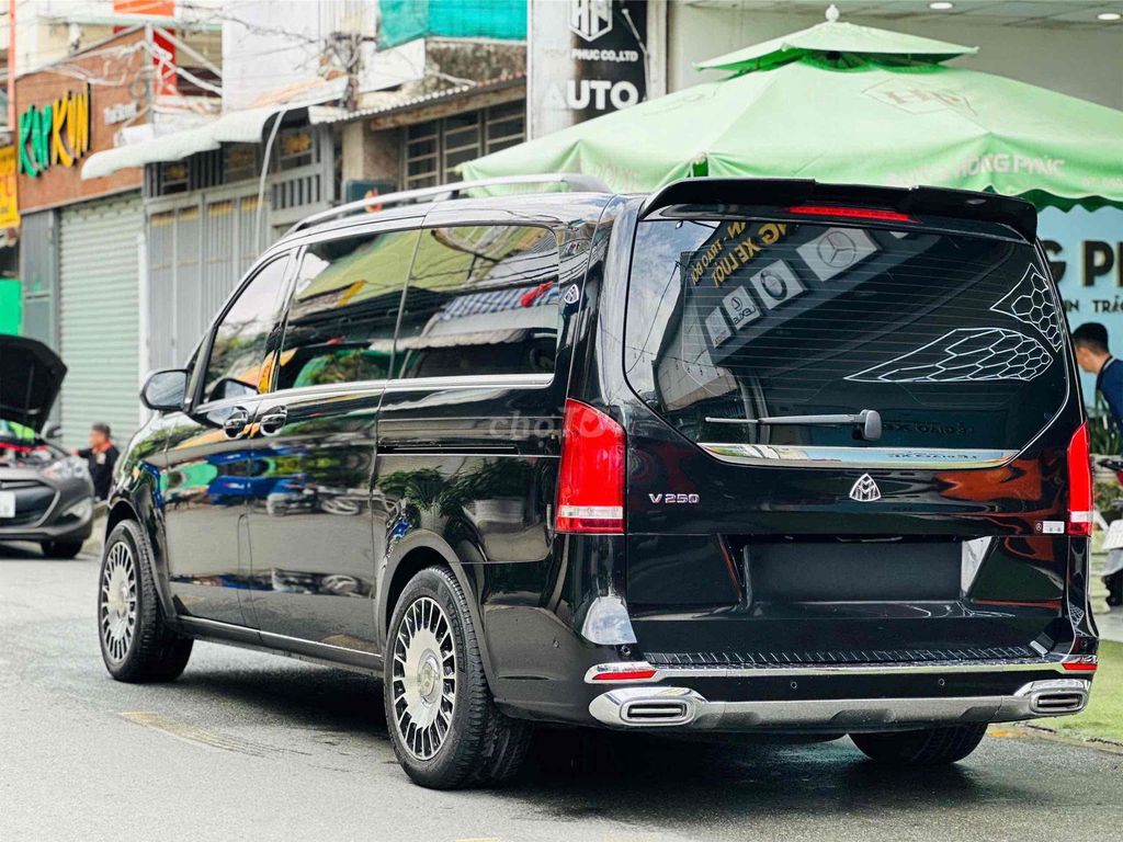 Mercedes Benz  V250 Up full maybach model 2022. Mua bán Ô tô tại Quận 8 Tp Hồ Chí Minh được đăng bởi Hồng Phúc hình 1
