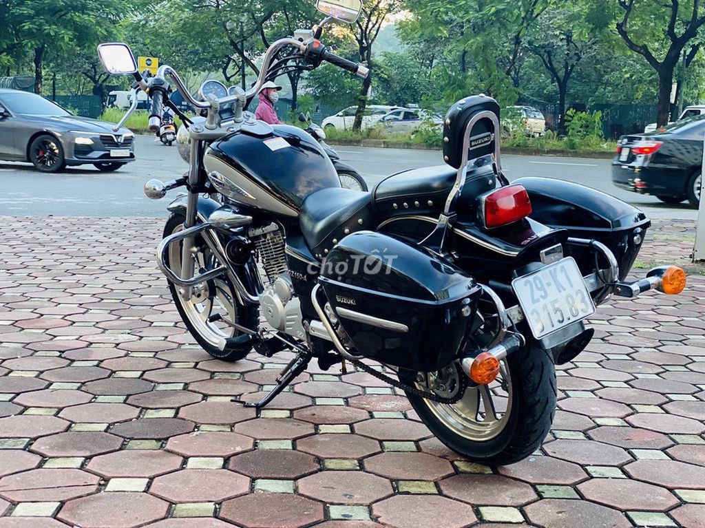 SUZUKI GZ 150 MÀU ĐEN 221 CÓ TRẢ GÓP 0ĐỒNG NHẬN XE