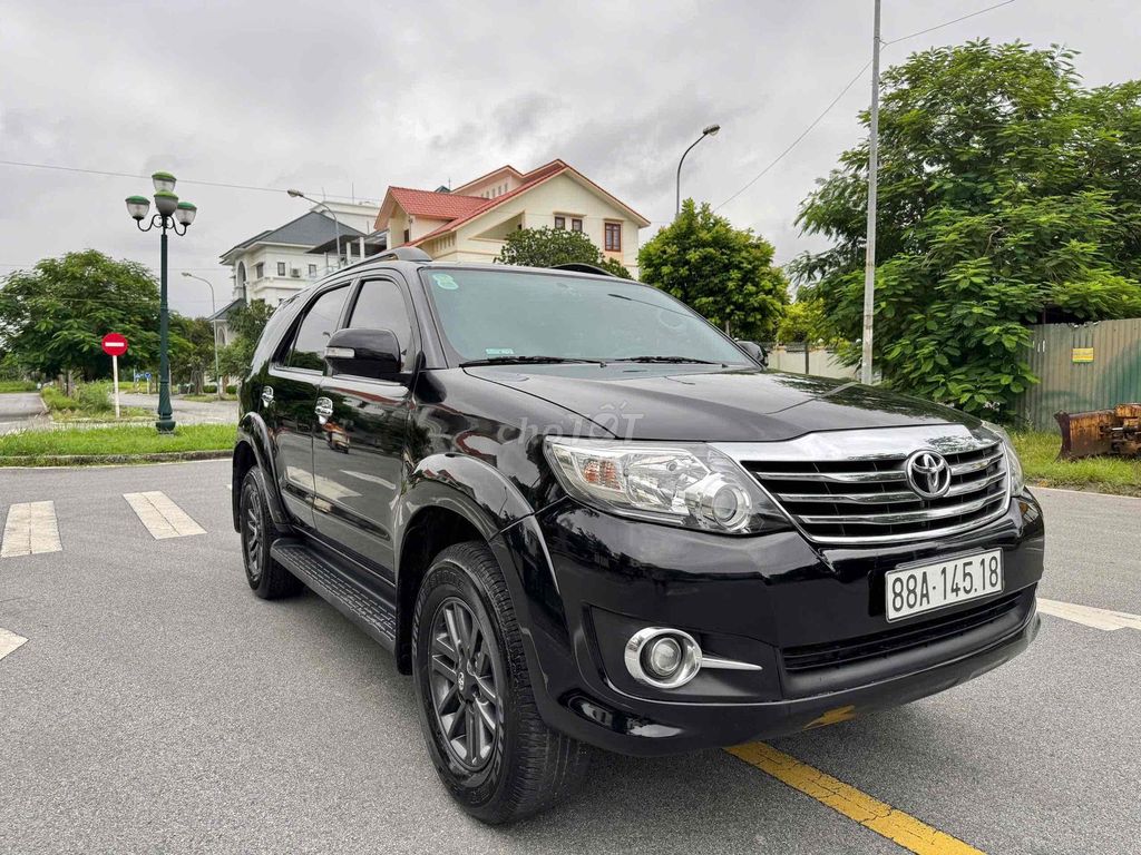 Toyota Fortuner 2016 2.7V 4x2 - 100000 km. Mua bán Ô tô tại Huyện Gia Lộc Hải Dương được đăng bởi Nhất Tín Ô Tô Hải Dương hình 3