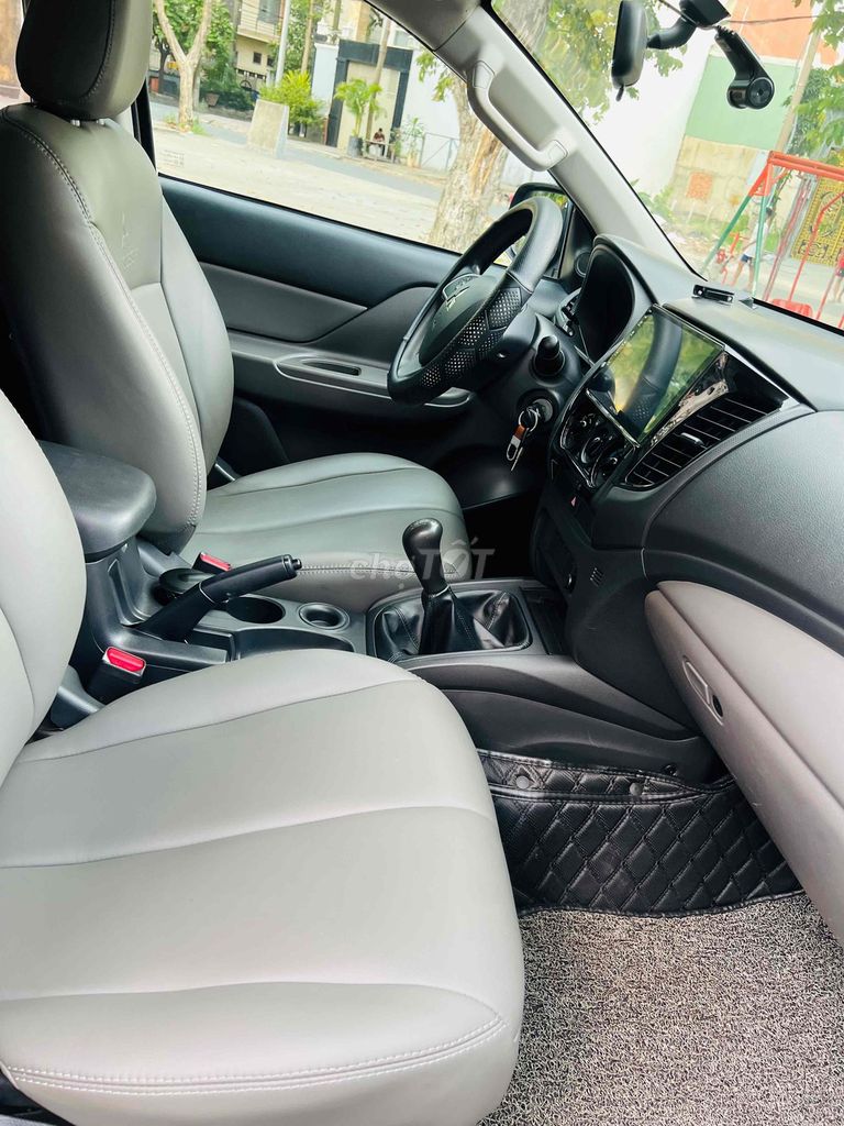 Mitsubishi Triton 2019 4x2 MT cực đẹp - 92000 km. Mua bán Ô tô tại Quận 12 Tp Hồ Chí Minh được đăng bởi Phạm Hoàng hình 9