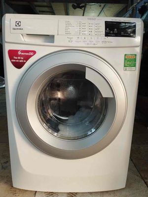 Máy giặt Electrolux 9kg inverter gia 4tr7