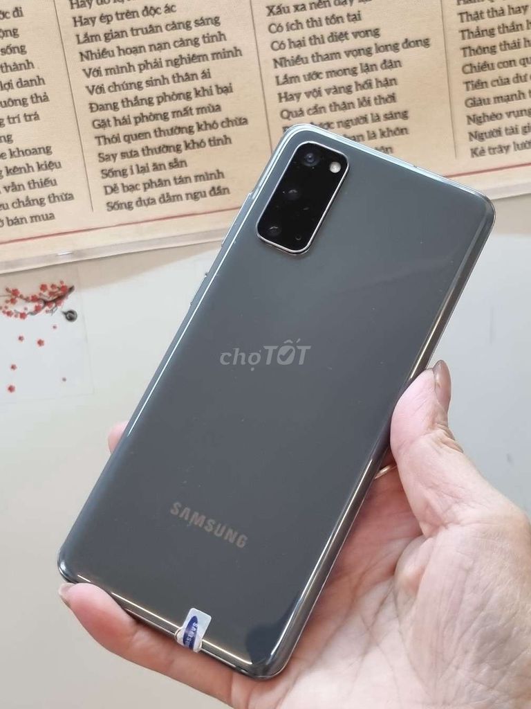 Galaxy S20 5G bản Quốc Tế sd 2sim vật lí R 12/128. Mua bán Điện thoại tại Quận Thanh Xuân Hà Nội được đăng bởi NGUYỄN XIỂN TX HN  hình 1