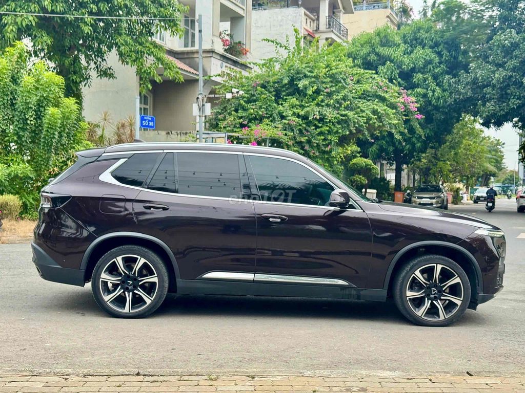 Vinfast Lux SA Premium 2019 - Nâu. Mua bán Ô tô tại Thành phố Thủ Đức Tp Hồ Chí Minh được đăng bởi Hồng My hình 4