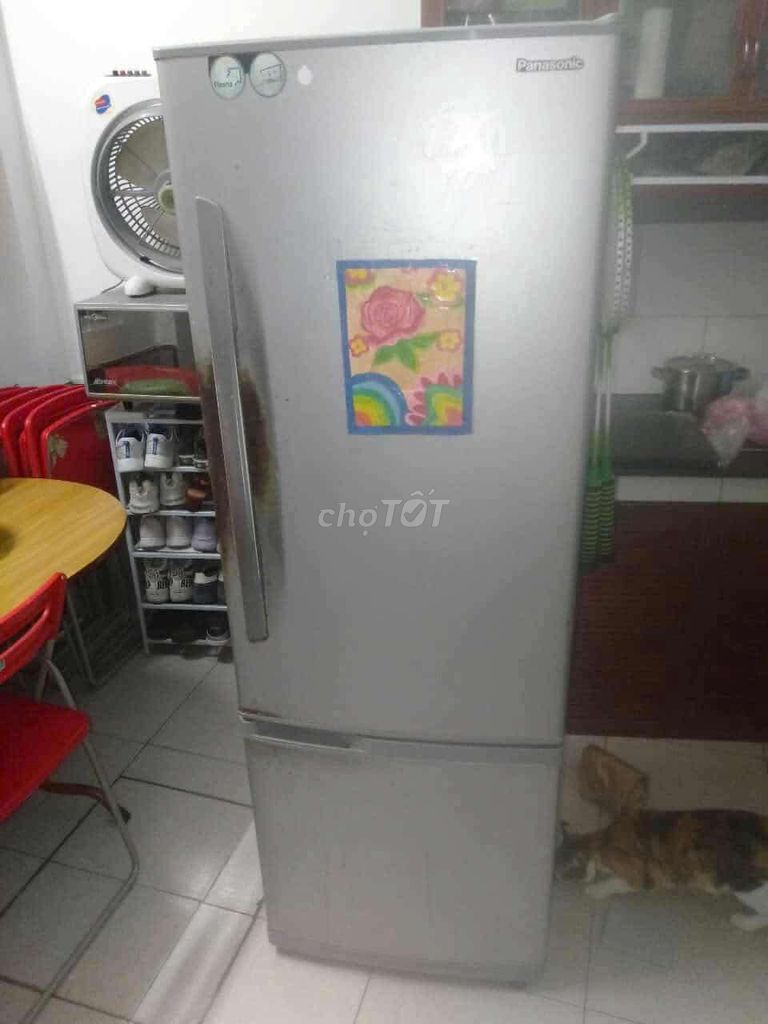 Tủ 235l nhập thái cũ vẫn dùng tốt
