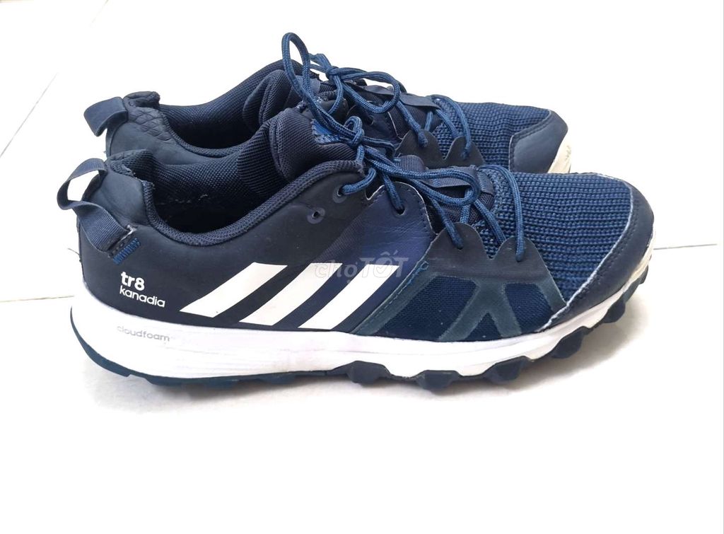 Xả nốt em giày Adida chính hãng ,sz 42