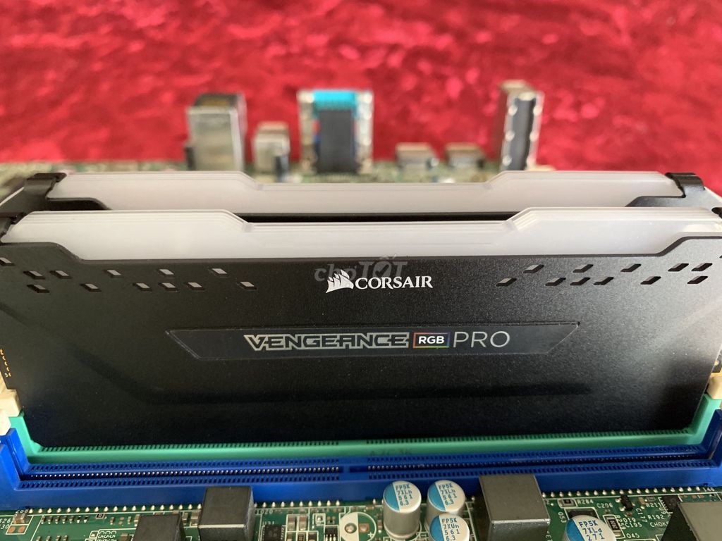 RAM Corsair Vengeance Pro RGB 32Gb (2x16Gb)
