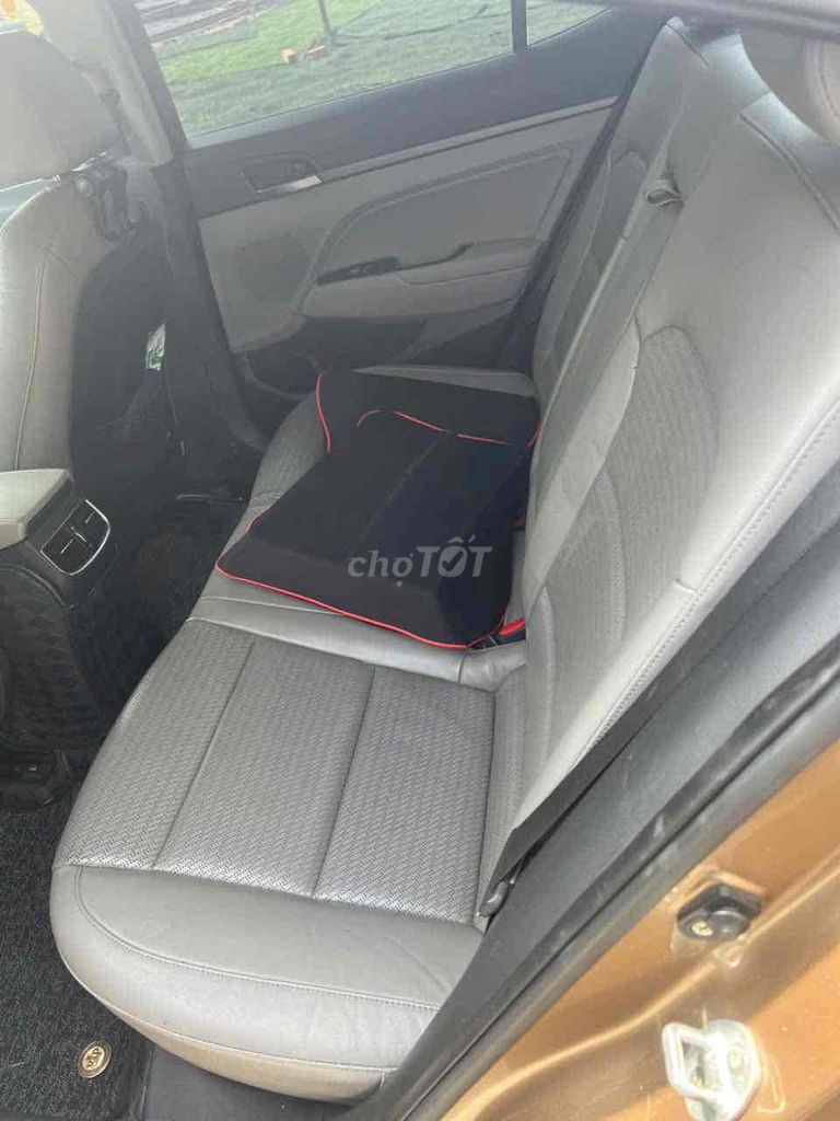 Hyundai Elantra 2016 1.6 AT - 75678 km. Mua bán Ô tô tại Thành phố Biên Hòa Đồng Nai được đăng bởi Nguyễn Long hình 12