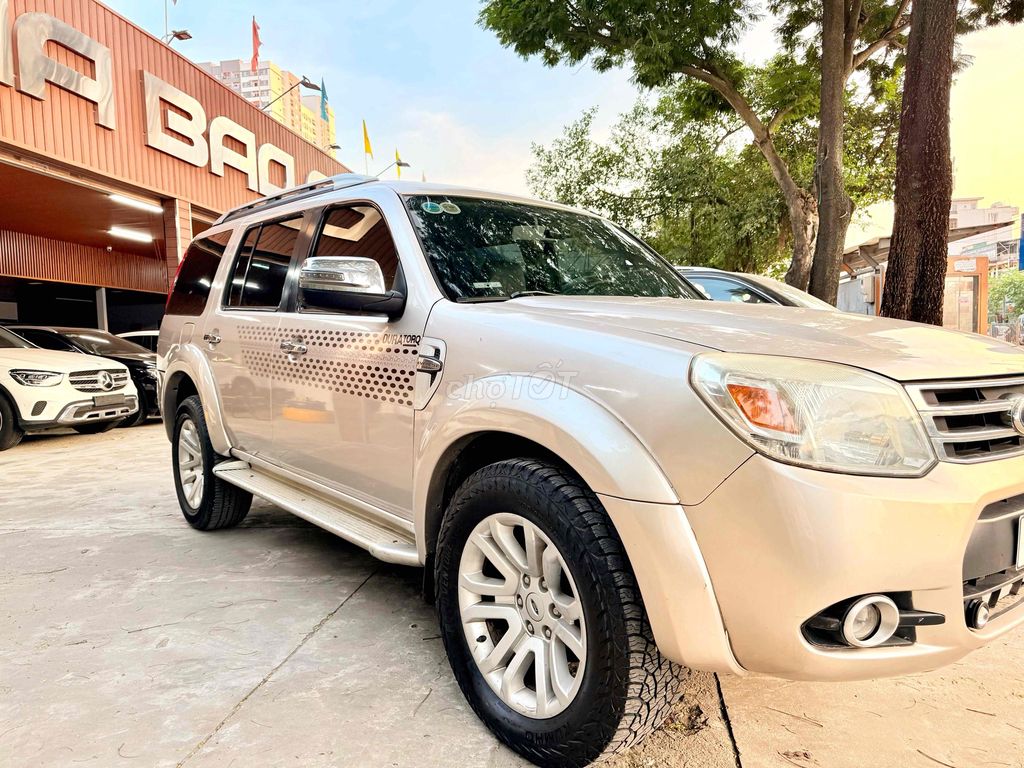 Ford Everest 2014 Limited 4x2 - 120000 km. Mua bán Ô tô tại Quận Hoàng Mai Hà Nội được đăng bởi Phạm quang đồng hình 4