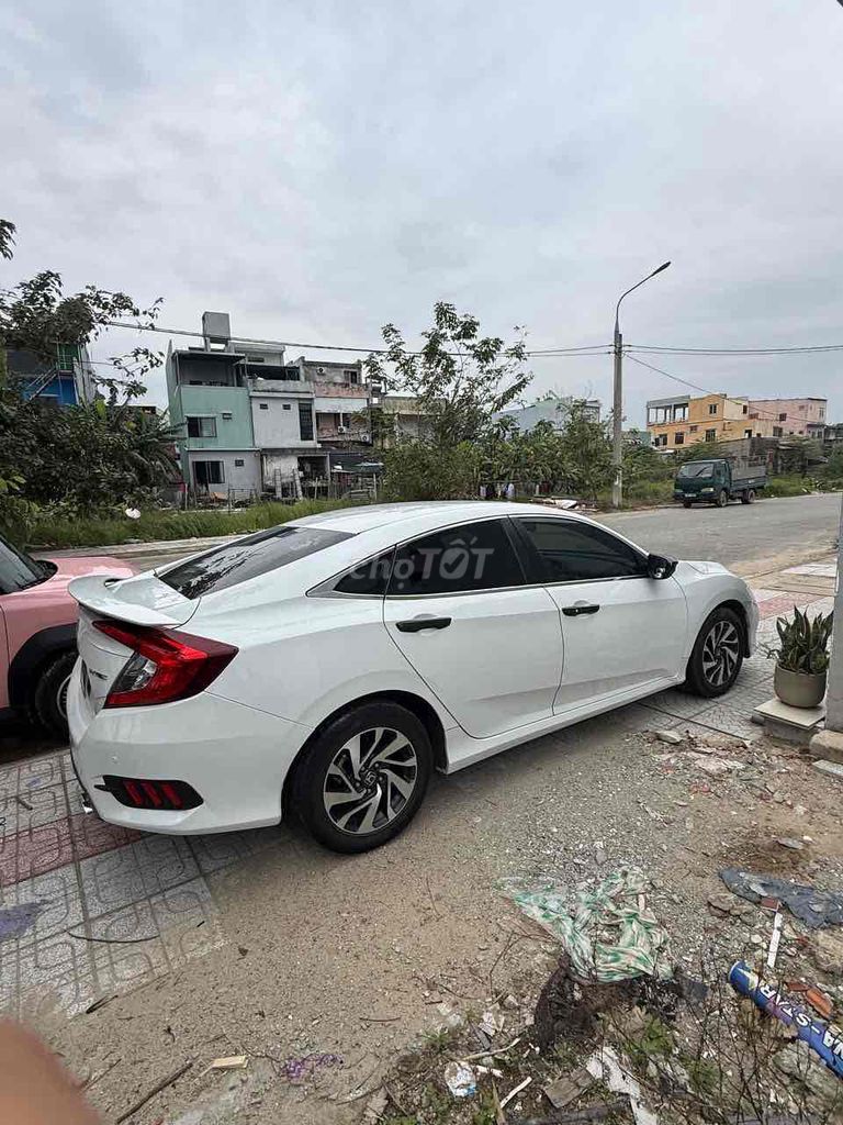 Cần bán Honda Civic E 2019 – Full lịch sử hãng. Mua bán Ô tô tại Quận Liên Chiểu Đà Nẵng được đăng bởi Mai Nhật Hoàn hình 4