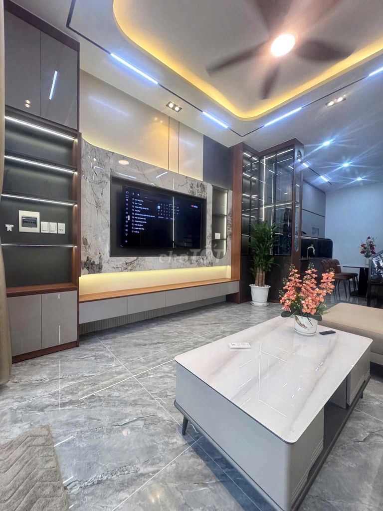 Дом 3 этажа, широкий переулок 151 Ау Ко, Хоа Кхань Бак