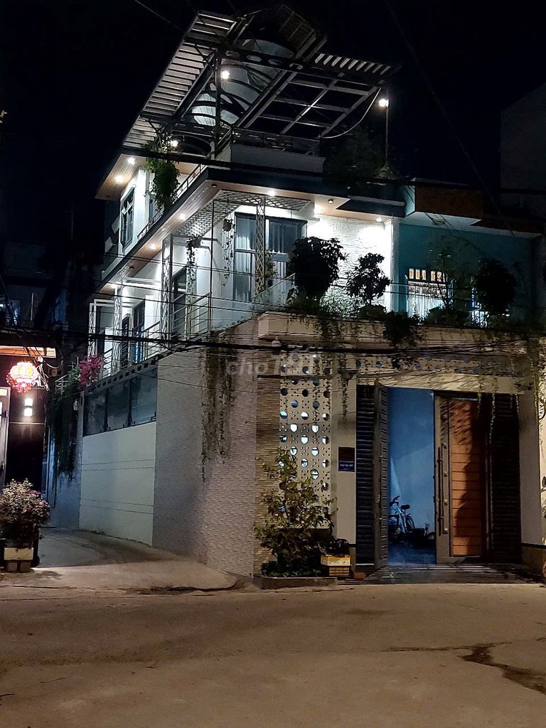 nhà  phố 2 mặt tiền đường nội bộ
