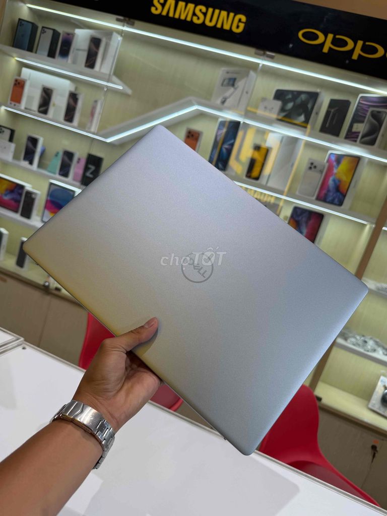 Laptop Dell Inspiron 16 5640 Core 7 150U 16/1TB. Mua bán Laptop tại Quận Gò Vấp Tp Hồ Chí Minh được đăng bởi Trần Hoàn hình 1
