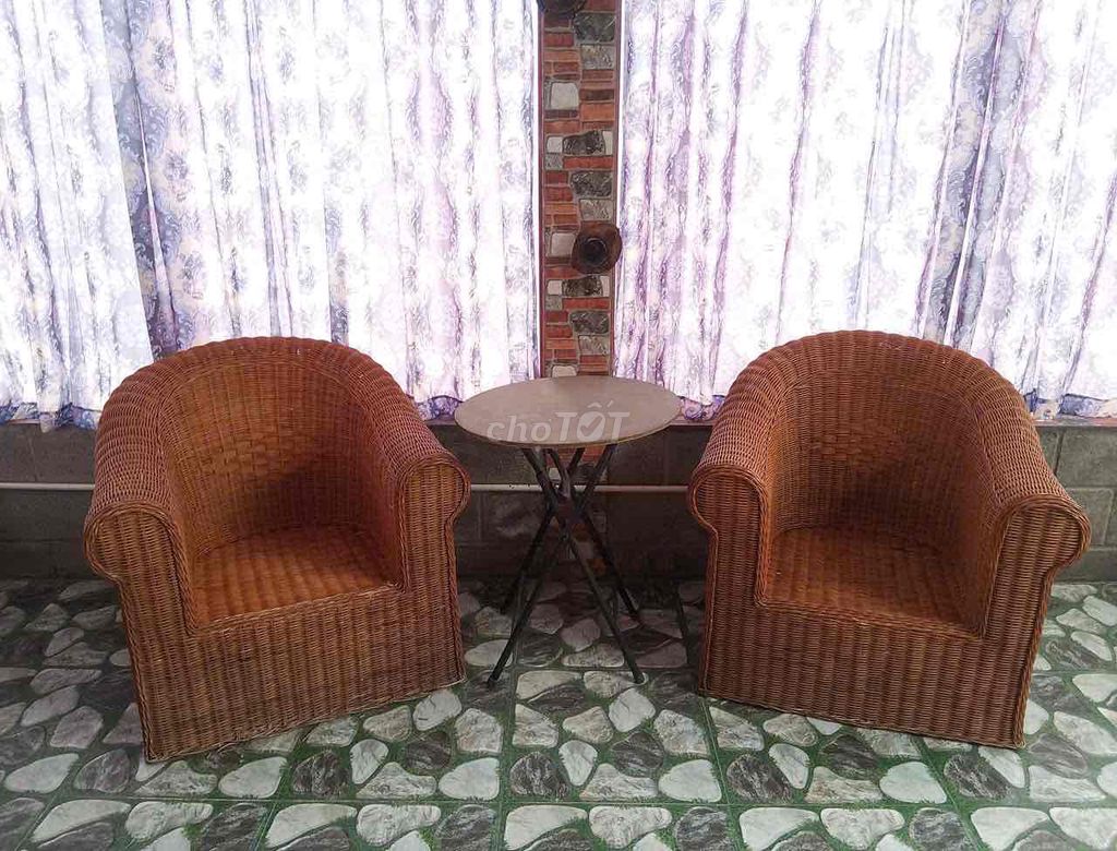 Bộ bàn ghế mây nhựa màu Nâu. Mua bán Bàn ghế tại Thành phố Phan Thiết Bình Thuận được đăng bởi Luân Nguyễn hình 1