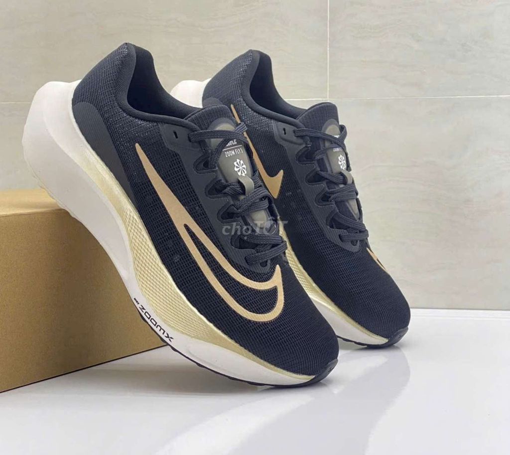 Nike zoom fly5, đen