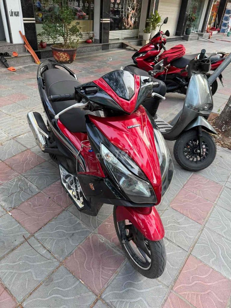 Воздушное лезвие Honda 2015 красное