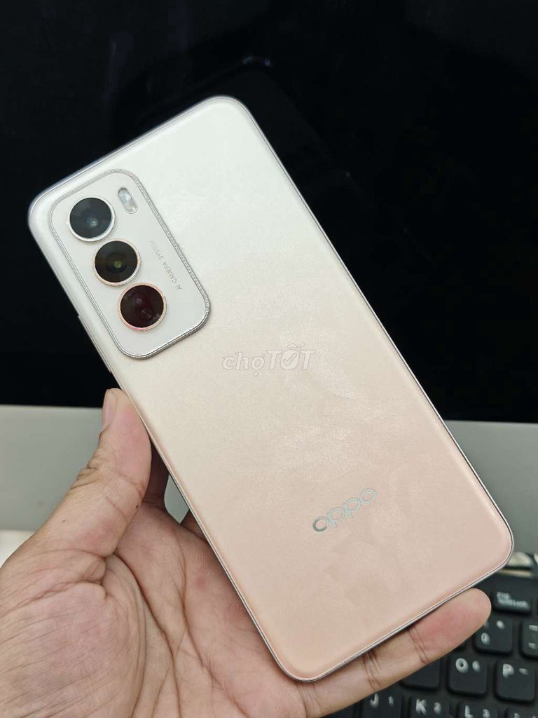 Oppo Reno 12 ram 16gb bán hoặc đổi. Mua bán Điện thoại tại Quận Hải Châu Đà Nẵng được đăng bởi Nguyễn Hưng hình 1
