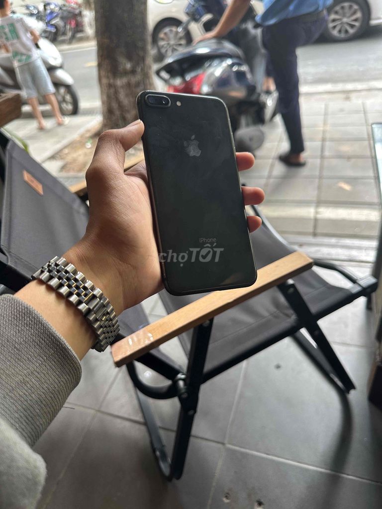 Apple iPhone 8 Plus Đen. Mua bán Điện thoại tại Thành phố Huế Thừa Thiên Huế được đăng bởi Văn Thành  hình 1