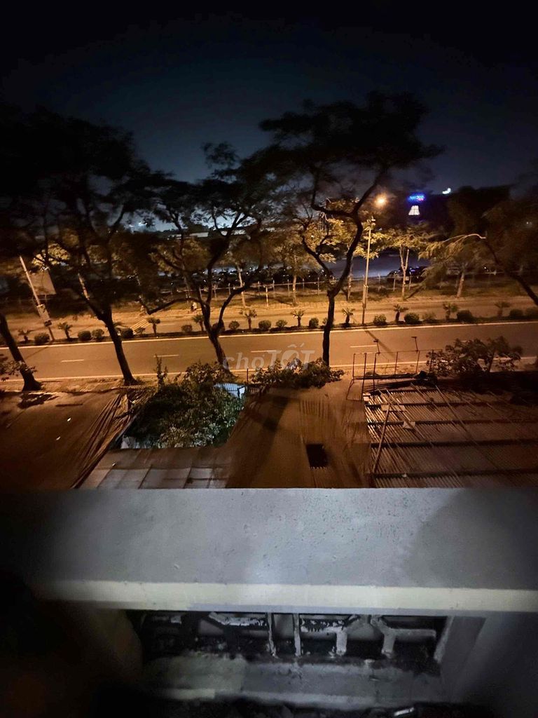 cho thuê phòng khu vực thạch bàn gần aeon mall LB, đường cổ Linh 26m2