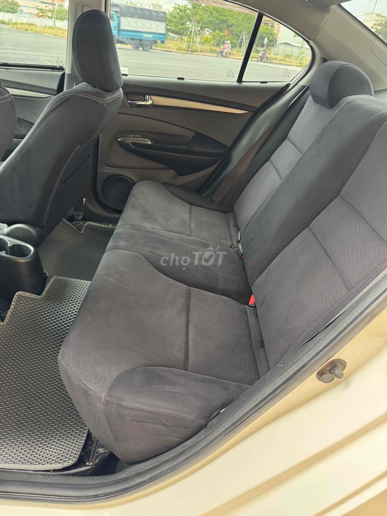 Honda City 2014 1.5 AT - 120000 km. Mua bán Ô tô tại Thành phố Tuy Hòa Phú Yên được đăng bởi Quang Huynh hình 8