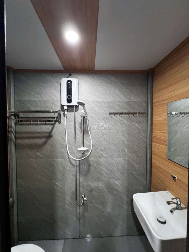CHO Thuê nhà sân vườn nhỏ trương đăng quế