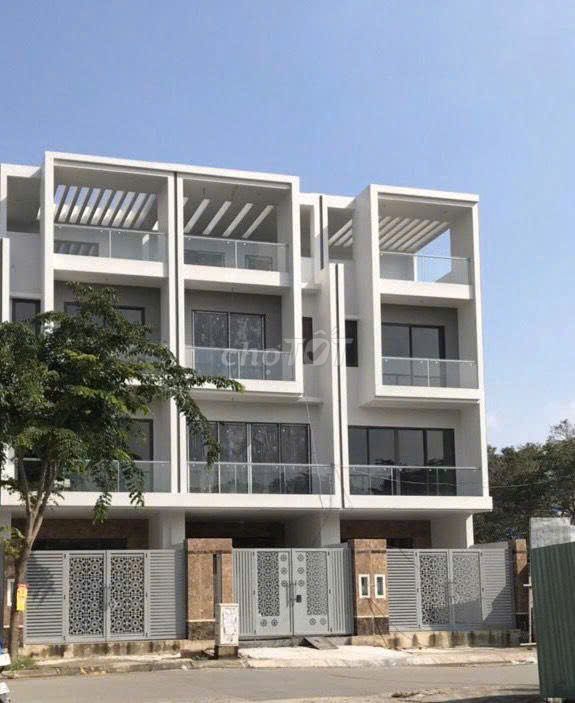 Chính chủ bán nhà 306/6: 117.8m2 hoàn công; Giá 18,7 tỷ Bình Lợi