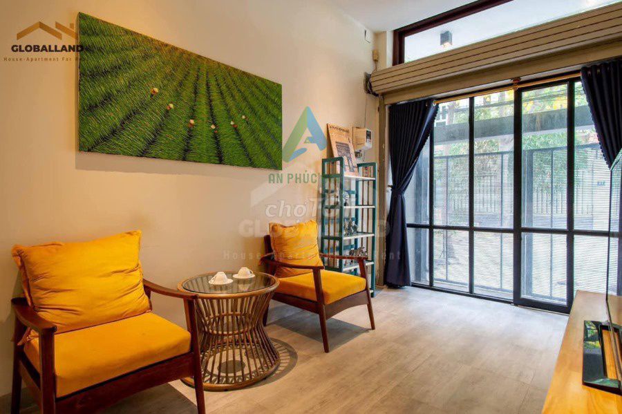 Furnished 4-bedroom corner villa with garden on Lý Văn Tố — photo 2