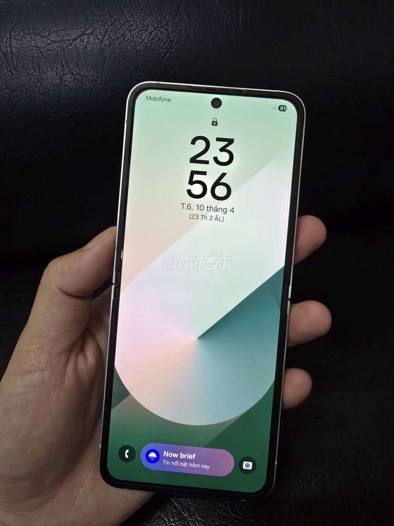 Samsung Z Flip 6 256GB Bạc. Mua bán Điện thoại tại Quận Bình Tân Tp Hồ Chí Minh được đăng bởi Ngọc hình 1