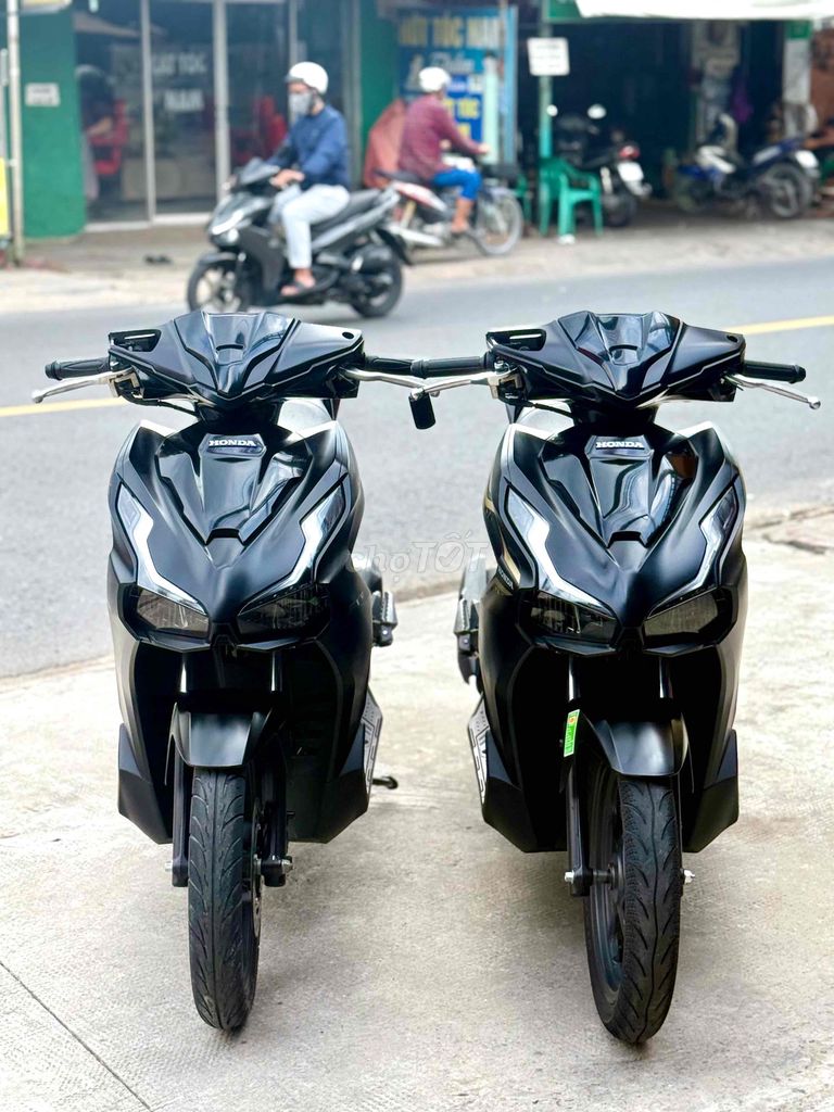 Honda Air Blade 125 Special Black 2022 1 хозяин