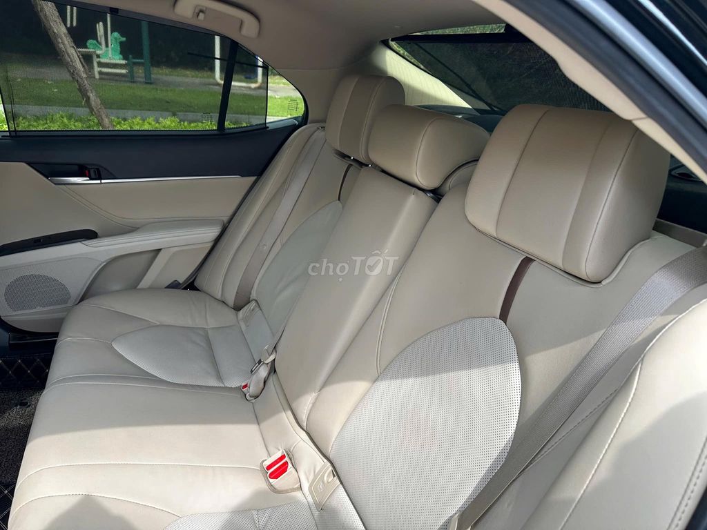 Toyota Camry 2022 2.5Q - 38,000 KM siêu đẹp.. Mua bán Ô tô tại Thành phố Thủ Đức Tp Hồ Chí Minh được đăng bởi Đức Tứ Bánh hình 20